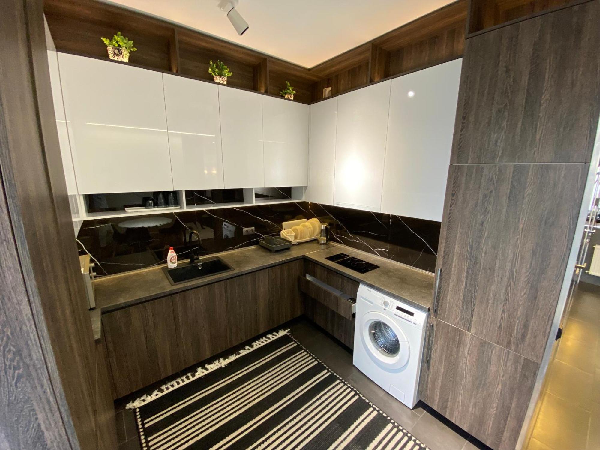 Rentnow Modern Business Apartment With 3 Bedrooms In Centre Кишинёв Экстерьер фото
