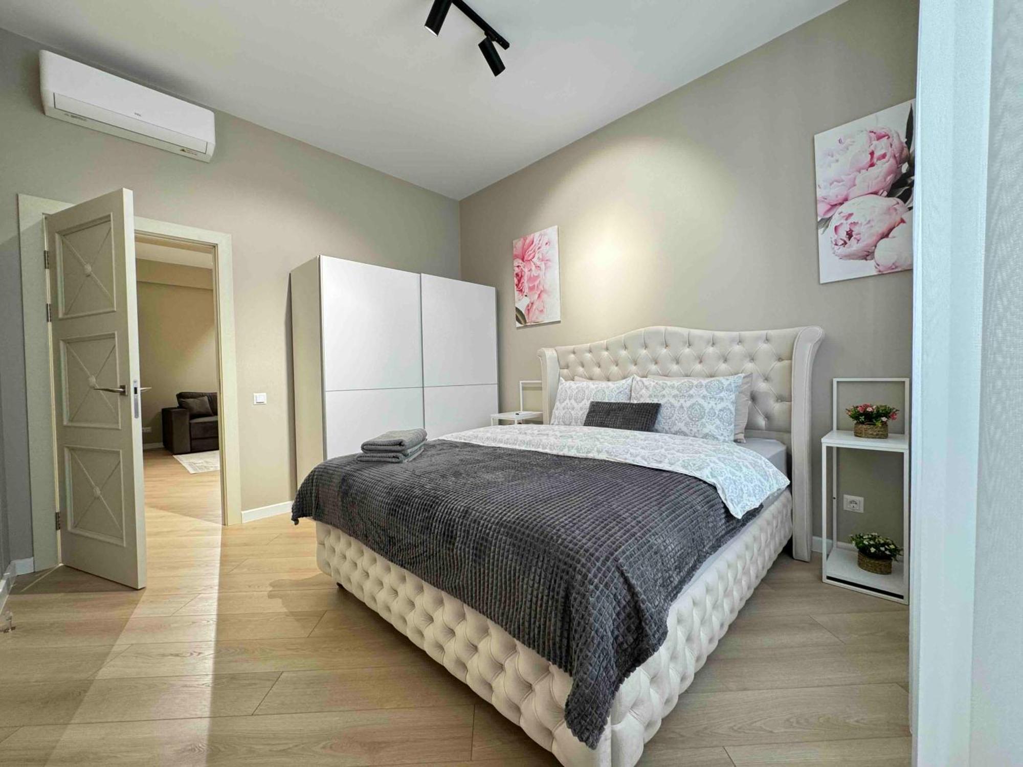 Rentnow Modern Business Apartment With 3 Bedrooms In Centre Кишинёв Экстерьер фото
