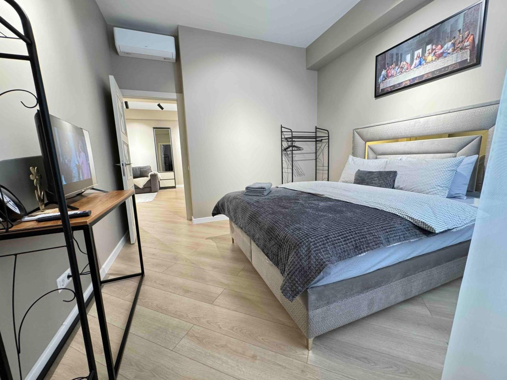Rentnow Modern Business Apartment With 3 Bedrooms In Centre Кишинёв Экстерьер фото