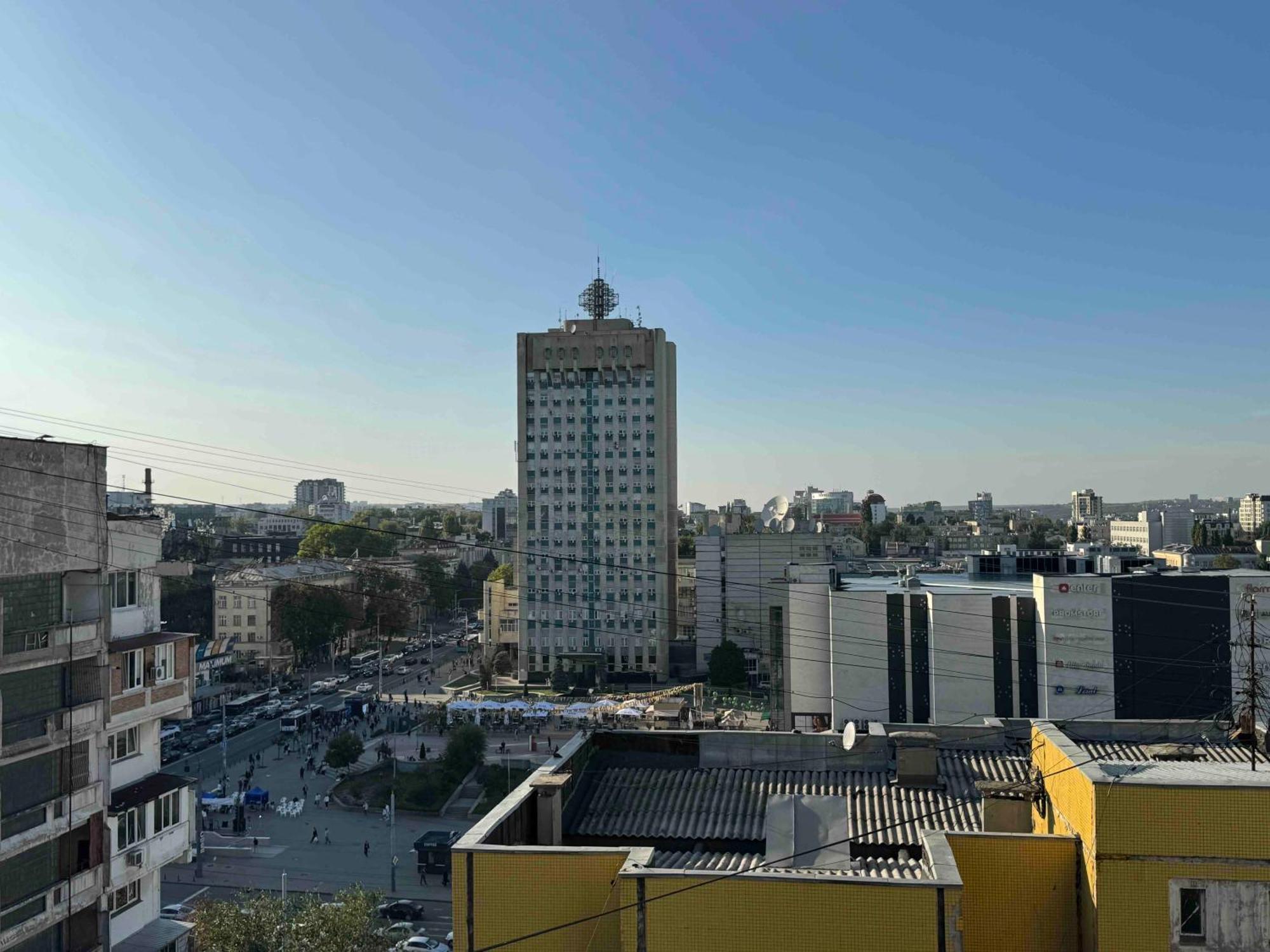 Rentnow Modern Business Apartment With 3 Bedrooms In Centre Кишинёв Экстерьер фото